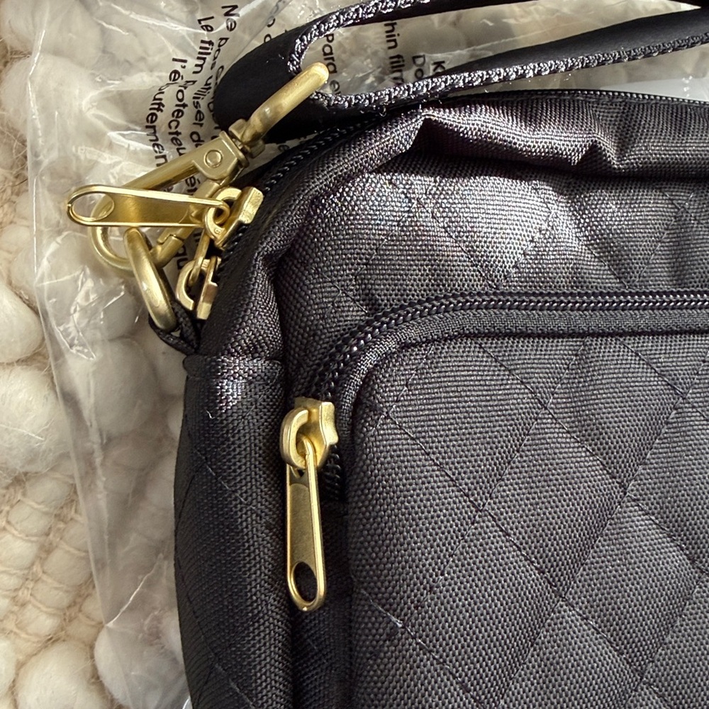 CANVELLE NWT Black Quilted Crossbody Bag, Medium size - NWT ships fast - Picture 9 of 11